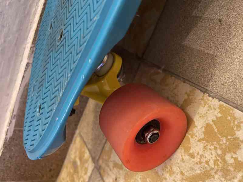 Pennyboard oxelo - dětský plastový skateboard - foto 14