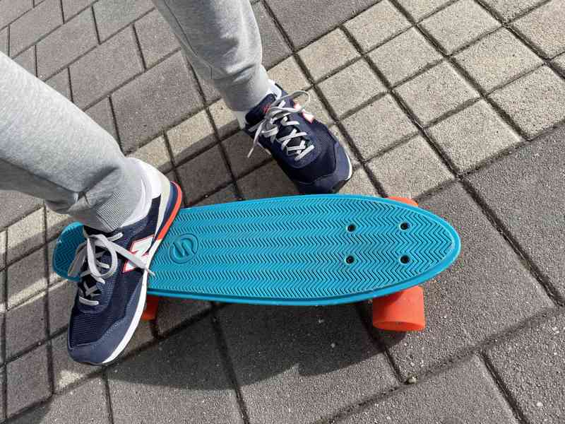 Pennyboard oxelo - dětský plastový skateboard - foto 9