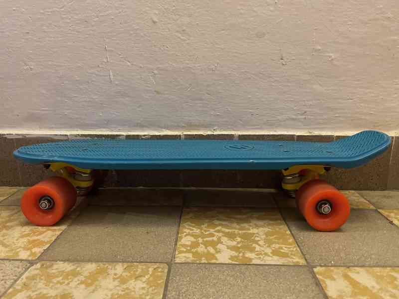 Pennyboard oxelo - dětský plastový skateboard - foto 4