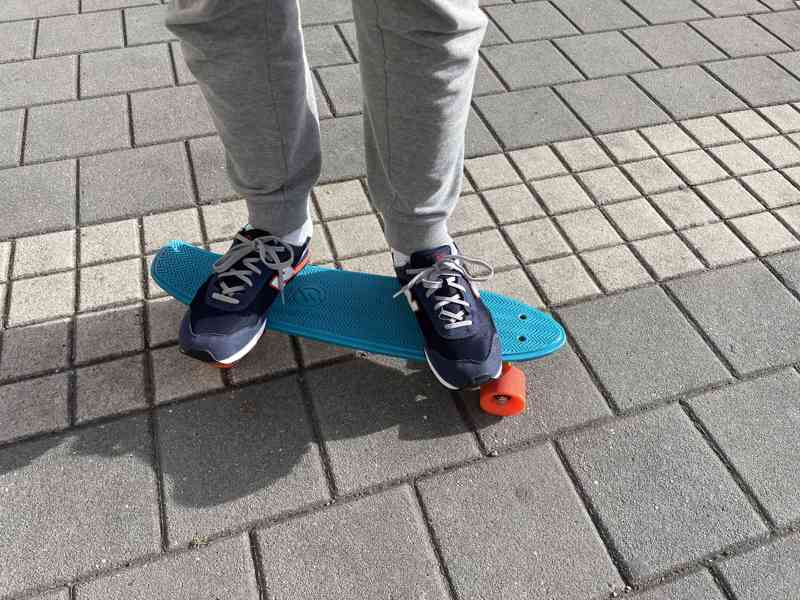 Pennyboard oxelo - dětský plastový skateboard - foto 8