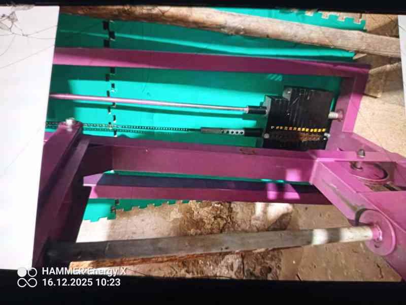 Posilovací stroj - foto 7