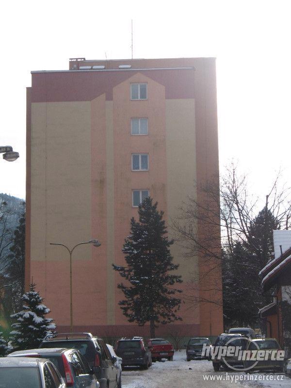 Pronájem bytu 2+1, Kopřivnice, ul. I. Šustaly - foto 9
