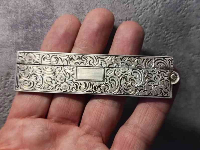 Starožitný skládací stříbrný hřeben 900 – zdobený, kapesní  - foto 16