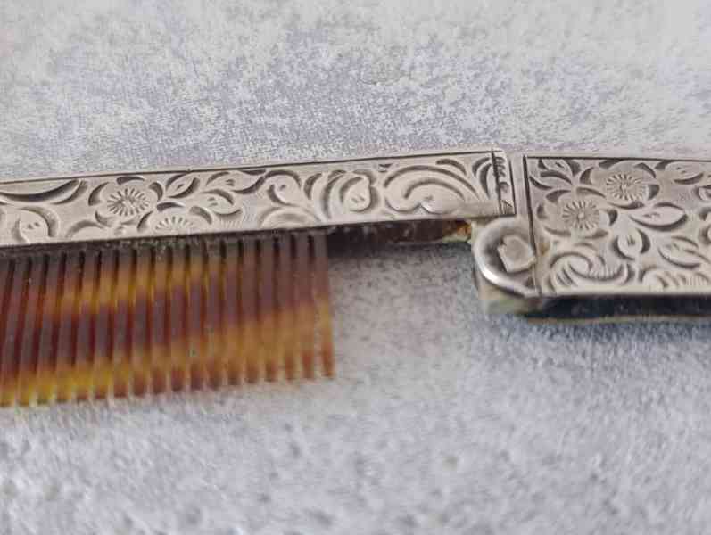 Starožitný skládací stříbrný hřeben 900 – zdobený, kapesní  - foto 11