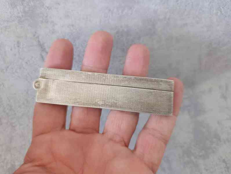 Starožitný skládací stříbrný hřeben 900 – zdobený, kapesní  - foto 3