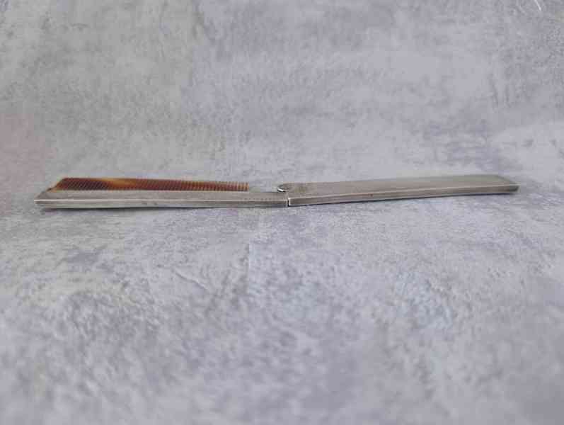 Starožitný skládací stříbrný hřeben 900 – zdobený, kapesní  - foto 12