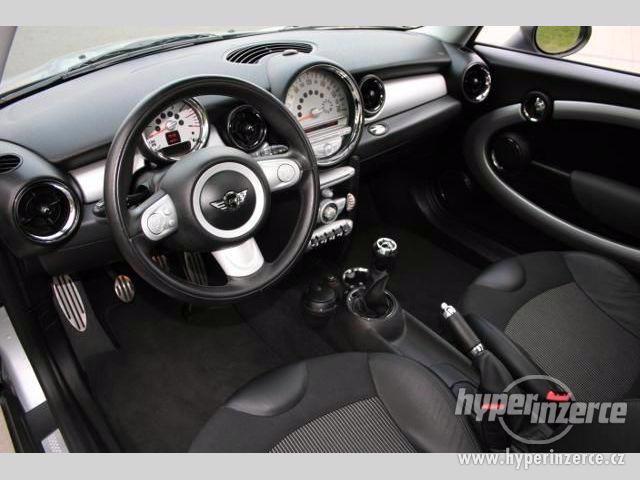 MINI Cooper S Clubman - TOP stav - foto 15