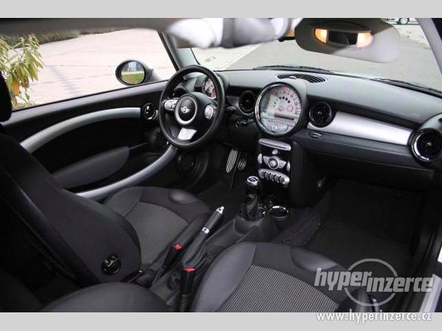 MINI Cooper S Clubman - TOP stav - foto 16