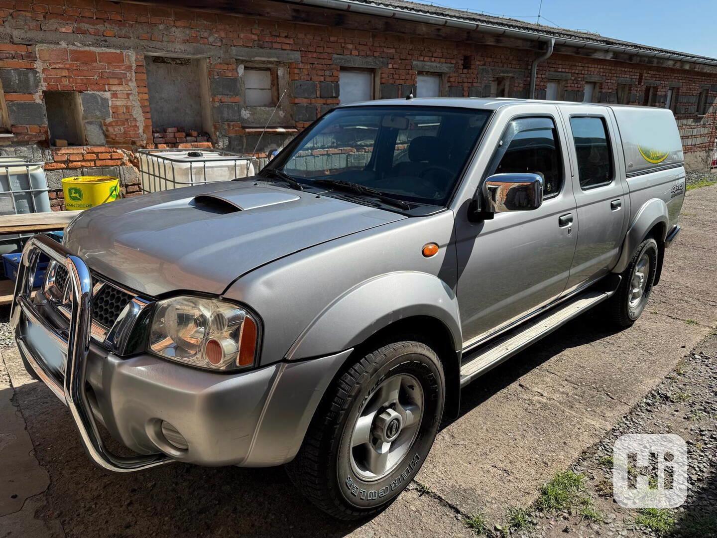 Nissan Navara Double-Cab Hardtop 2,5tdi 98kw - foto 1