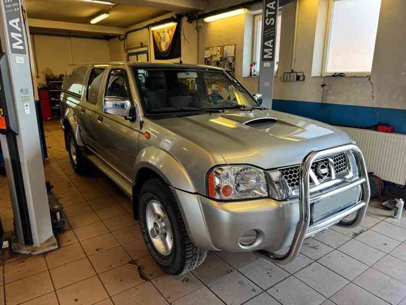 Nissan Navara Double-Cab Hardtop 2,5tdi 98kw - foto 2