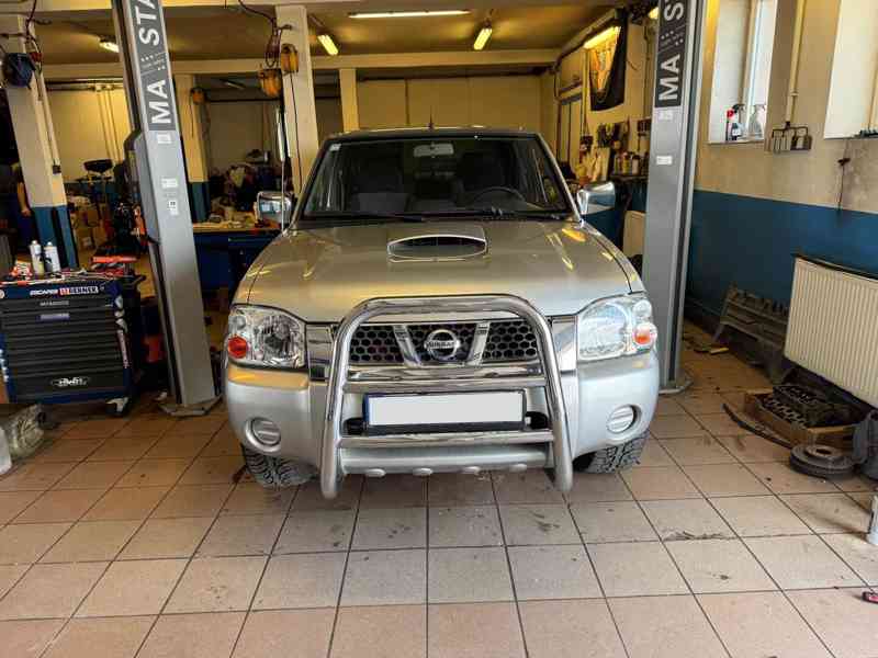 Nissan Navara Double-Cab Hardtop 2,5tdi 98kw - foto 18