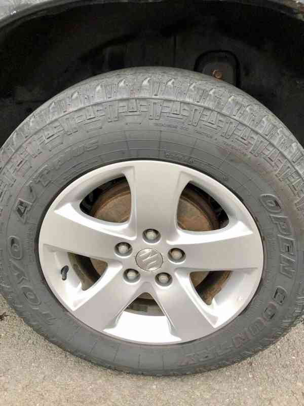 Suzuki Grand Vitara 1.9 DDiS Comfort 95kw - foto 10
