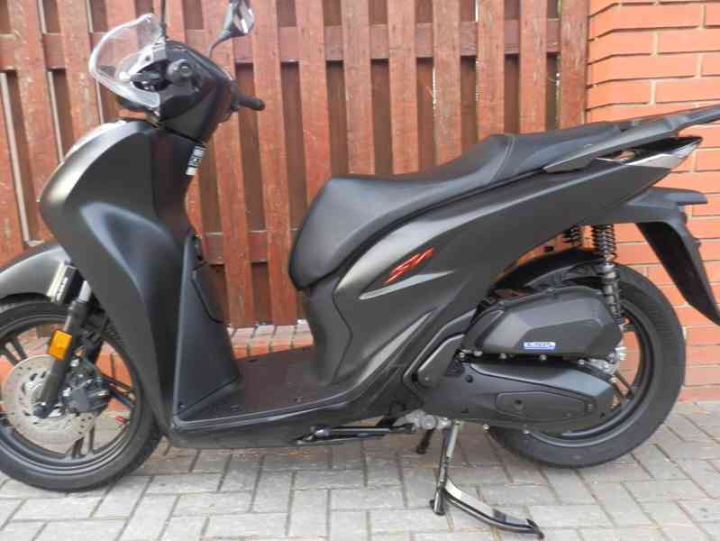 Honda SH 125i Sport (2023) - foto 33