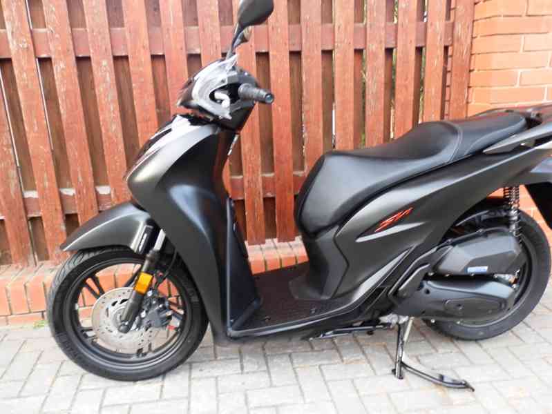 Honda SH 125i Sport (2023) - foto 30