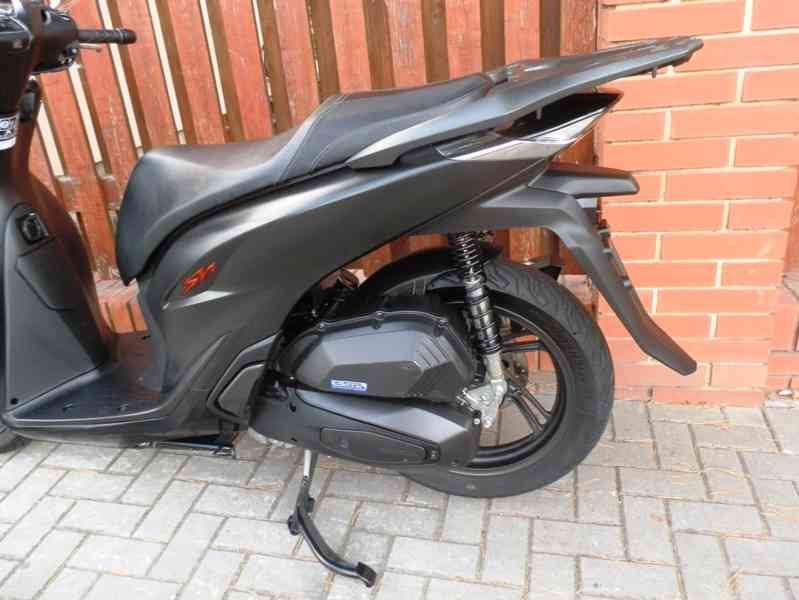 Honda SH 125i Sport (2023) - foto 36