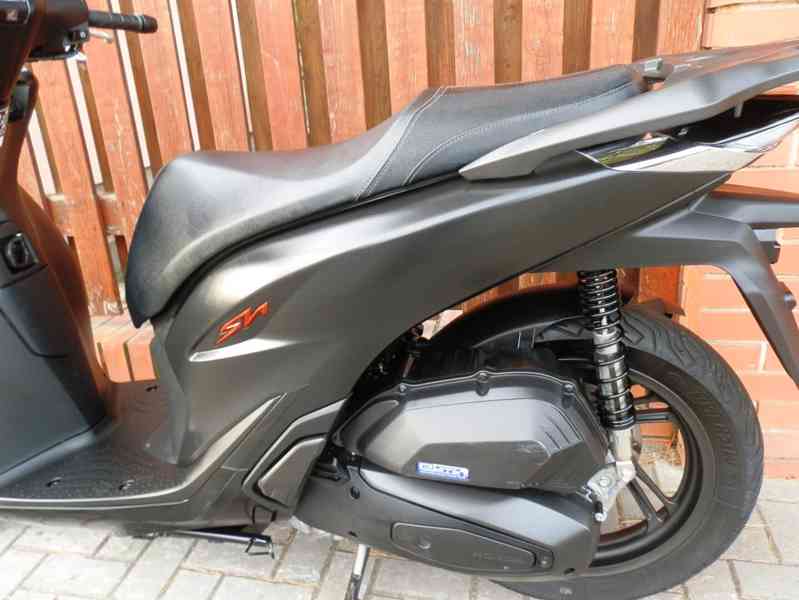 Honda SH 125i Sport (2023) - foto 24
