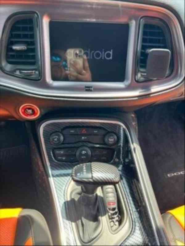 Dodge Challenger 3,6 - foto 12