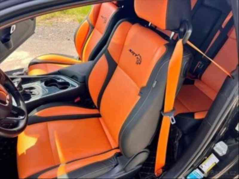 Dodge Challenger 3,6 - foto 7
