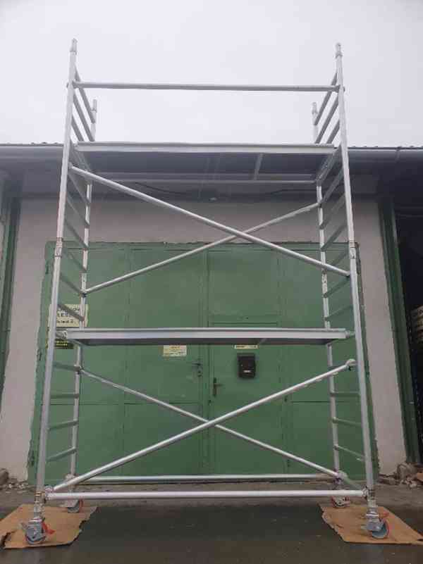 Pojízdné hliníkové lešení Klimatek - pracovní výška 5,2 - foto 2