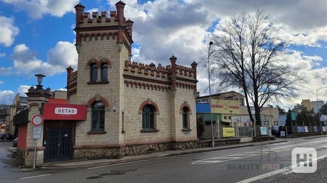 Pronájem kanceláře 54 m2 v centru Blanska - foto 6