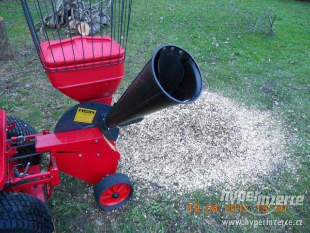Zahradní traktor, sekačka Countax-štěpkovač - foto 4