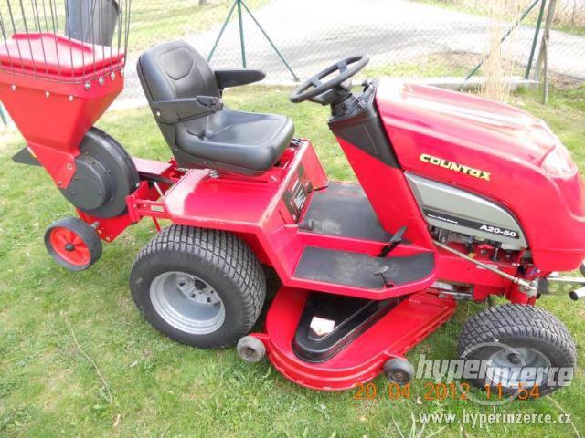 Zahradní traktor, sekačka Countax-štěpkovač - foto 7