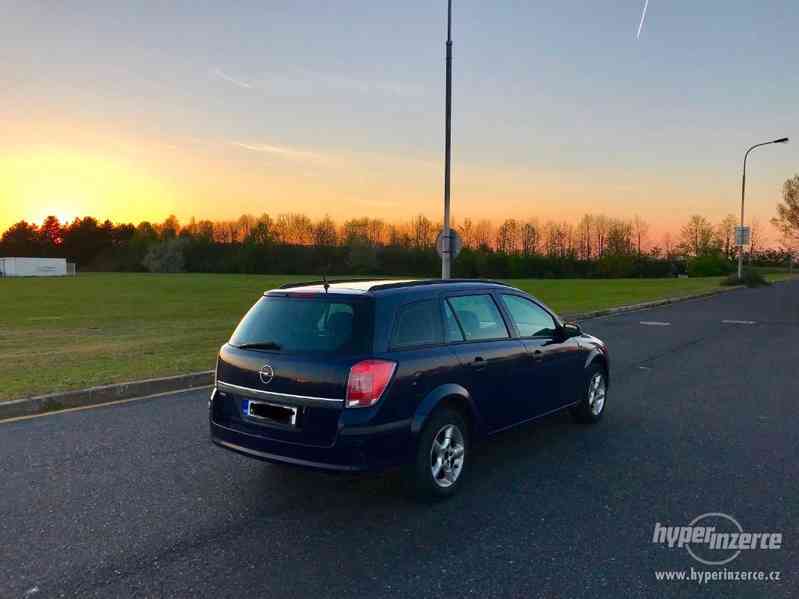 Opel Astra H kombi, karavan - foto 3