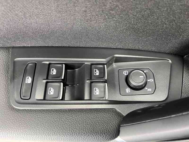 VOLKSWAGEN Tiguan Allspace Highline 2,0 TSI 162 kW 4x4 DSG - foto 29