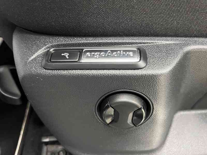 VOLKSWAGEN Tiguan Allspace Highline 2,0 TSI 162 kW 4x4 DSG - foto 28