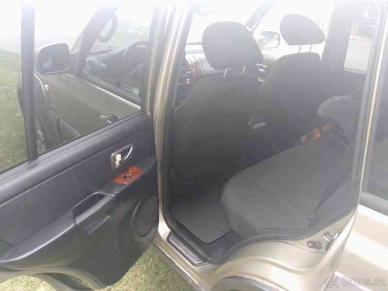 Hyundai Terracan 2,9 - foto 10