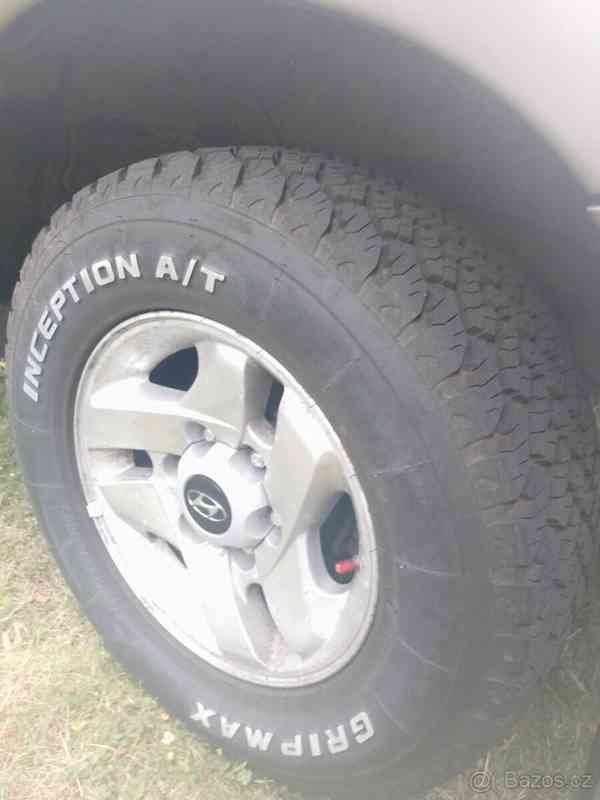 Hyundai Terracan 2,9 - foto 2