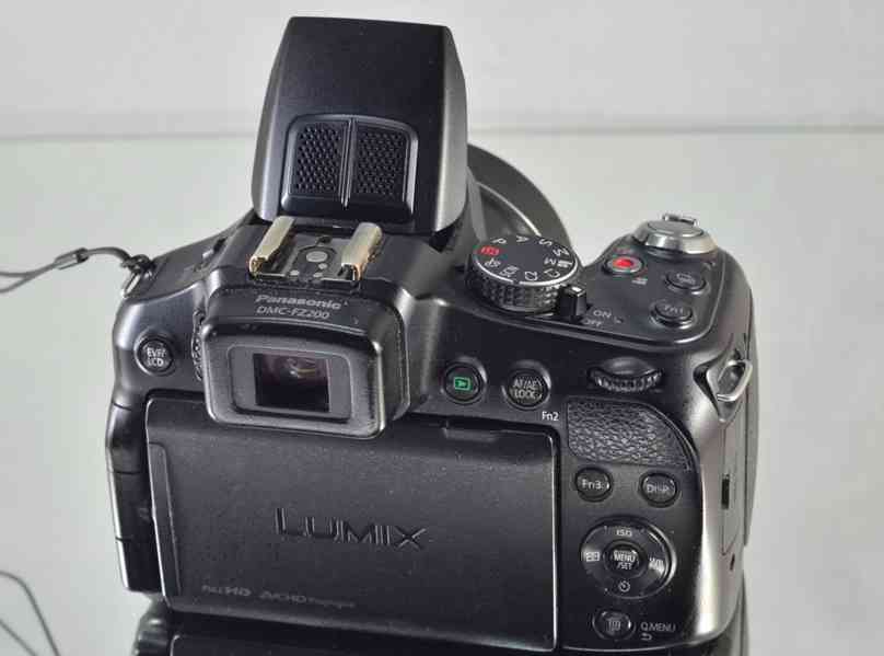 Panasonic Lumix DMC-FZ200 24x O.Zoom F2,8*Full HDV - foto 8