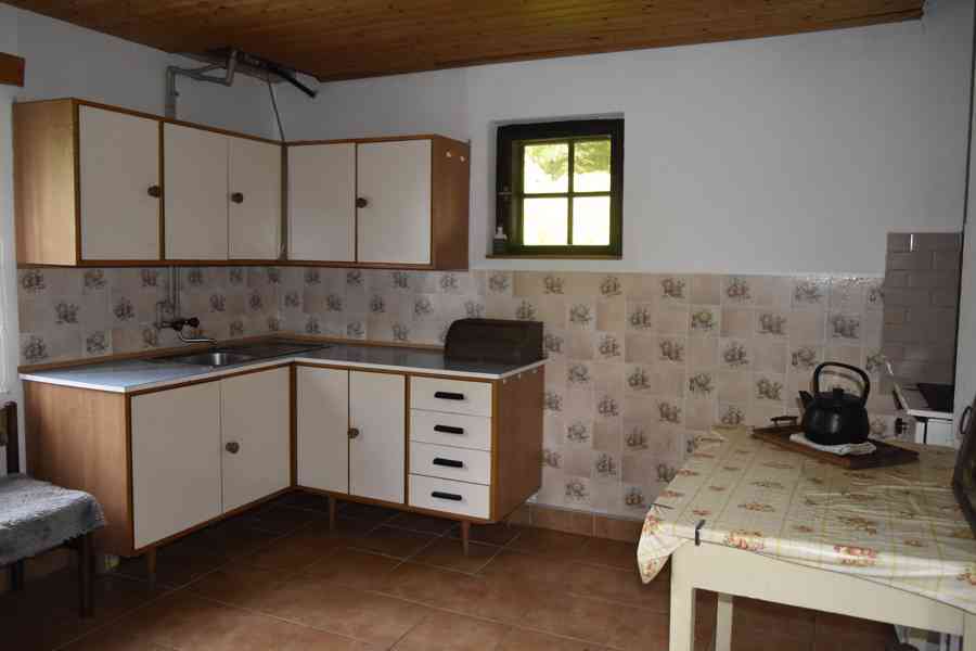 Kounov - prodej chaty s pozemkem 920 m2 - foto 8