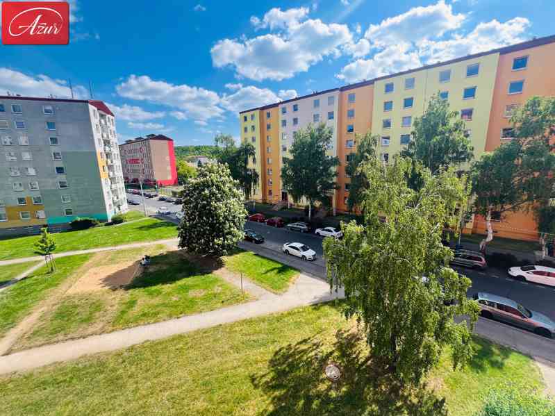 Prodej prostorného bytu 4+1, po rekonstrukci v Teplicích - foto 2