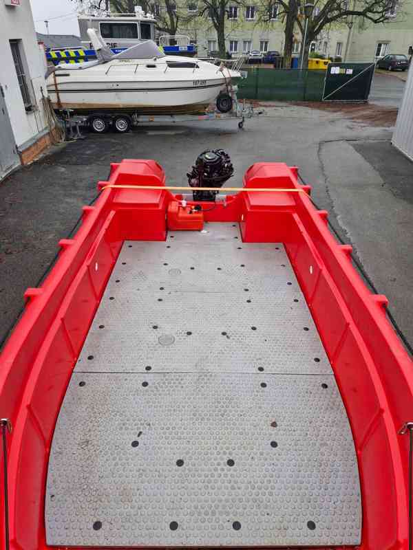 člun WHALY 500R - foto 5