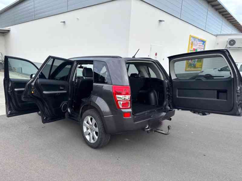 Suzuki Grand Vitara 2.4i Comfort Aut. benzín 124kw - foto 19