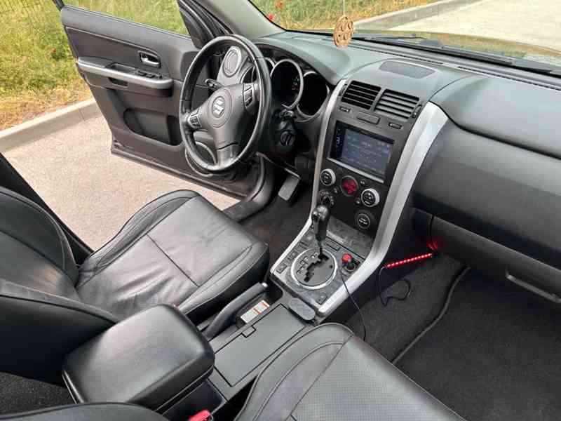 Suzuki Grand Vitara 2.4i Comfort Aut. benzín 124kw - foto 9