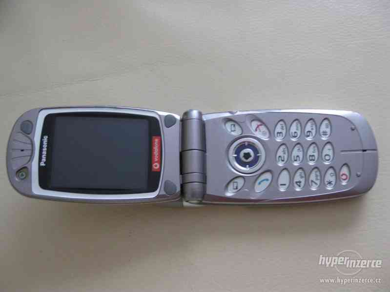 Panasonic EB-GD87 - véčkový mobilní telefon z r.2002 - foto 3