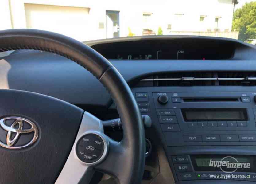 Toyota Prius (Hybrid) Life  73kw - foto 9