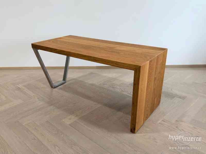 Masivní dubový stůl MENDELU - 1600 x 750 x 760 mm - foto 3