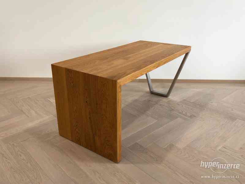 Masivní dubový stůl MENDELU - 1600 x 750 x 760 mm - foto 5