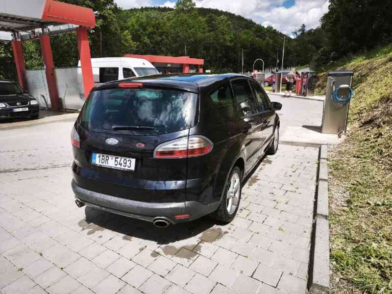 Ford S-MAX 2,5   T 162kW, 7 míst - foto 8