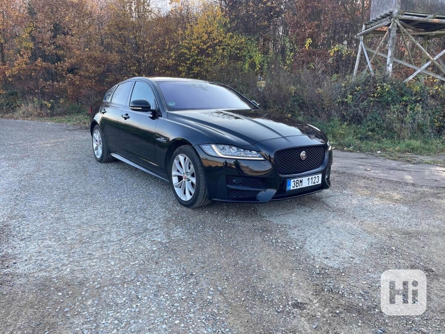 Jaguar XF 2,0   d AWD R-SPORT - foto 1