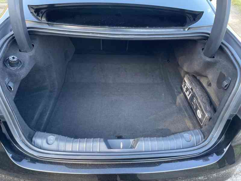 Jaguar XF 2,0   d AWD R-SPORT - foto 13
