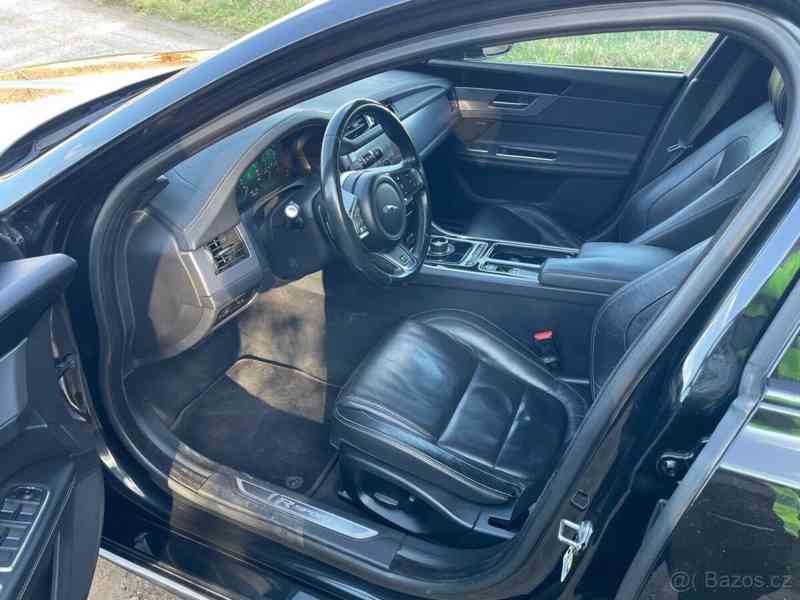 Jaguar XF 2,0   d AWD R-SPORT - foto 7
