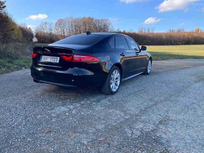Jaguar XF 2,0   d AWD R-SPORT - foto 6