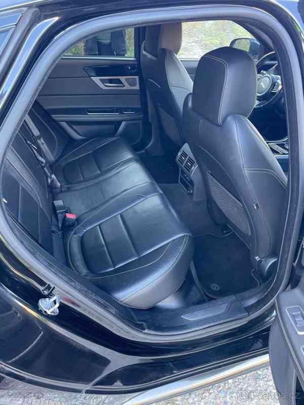 Jaguar XF 2,0   d AWD R-SPORT - foto 10