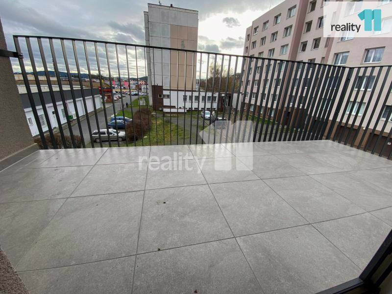 Pronájem, byt 4+kk s balkonem, 92 m2, Klatovy, Voříškova ul. - foto 5