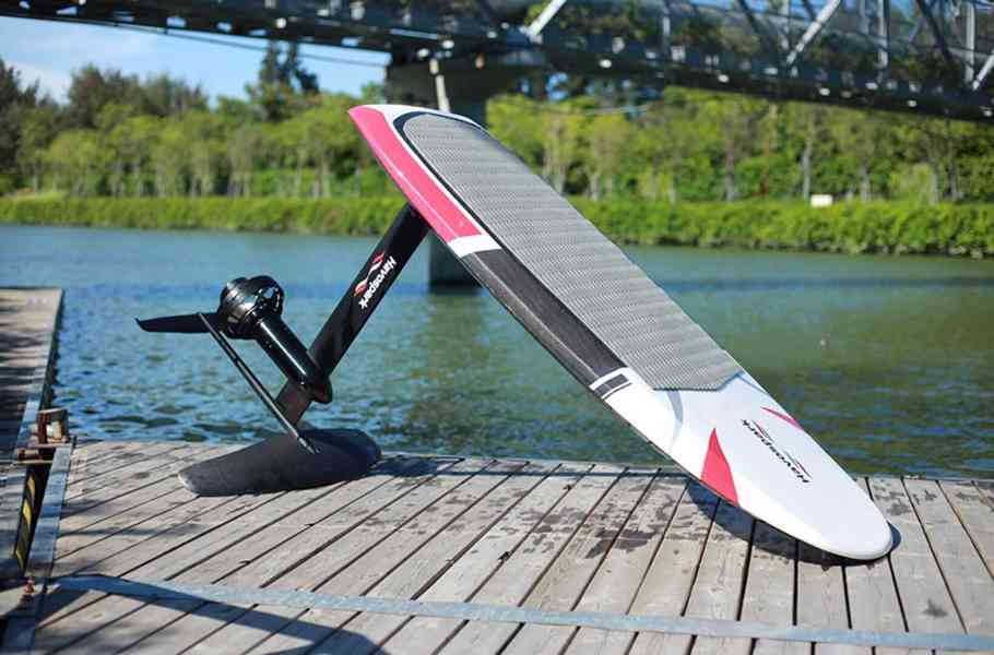 Elektrický surf: jetsurf a E-foil, pronájem i prodej - foto 3