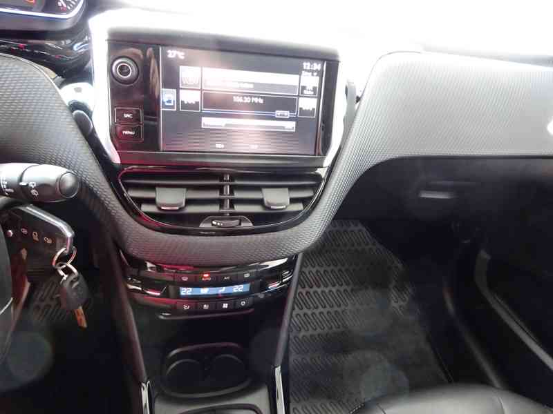 Peugeot 2008 1.6 HDI r.v.2015 (88 kw) servisní knížka  - foto 8